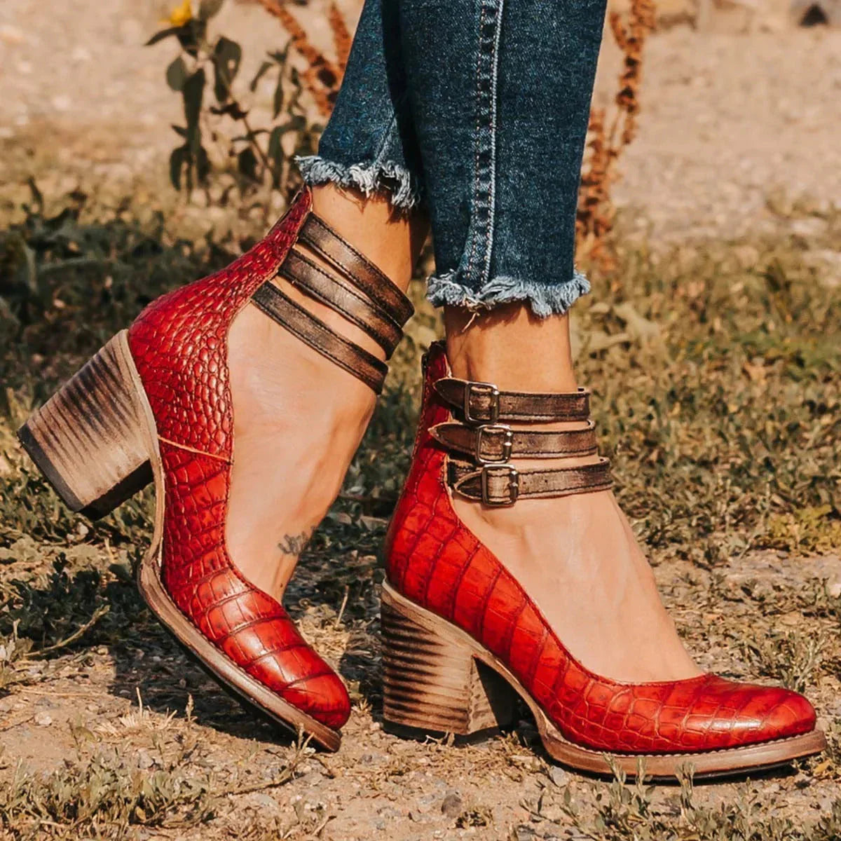 Mariene – Round Toe Leather Block Heel Shoes