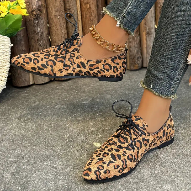 Melithra – Elegant Suede Lace-up Shoes with Leopard Print