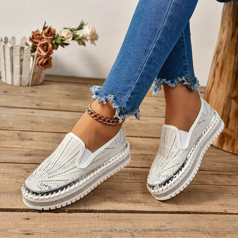 Draumora – Stylish Slip-on Platform Shoes