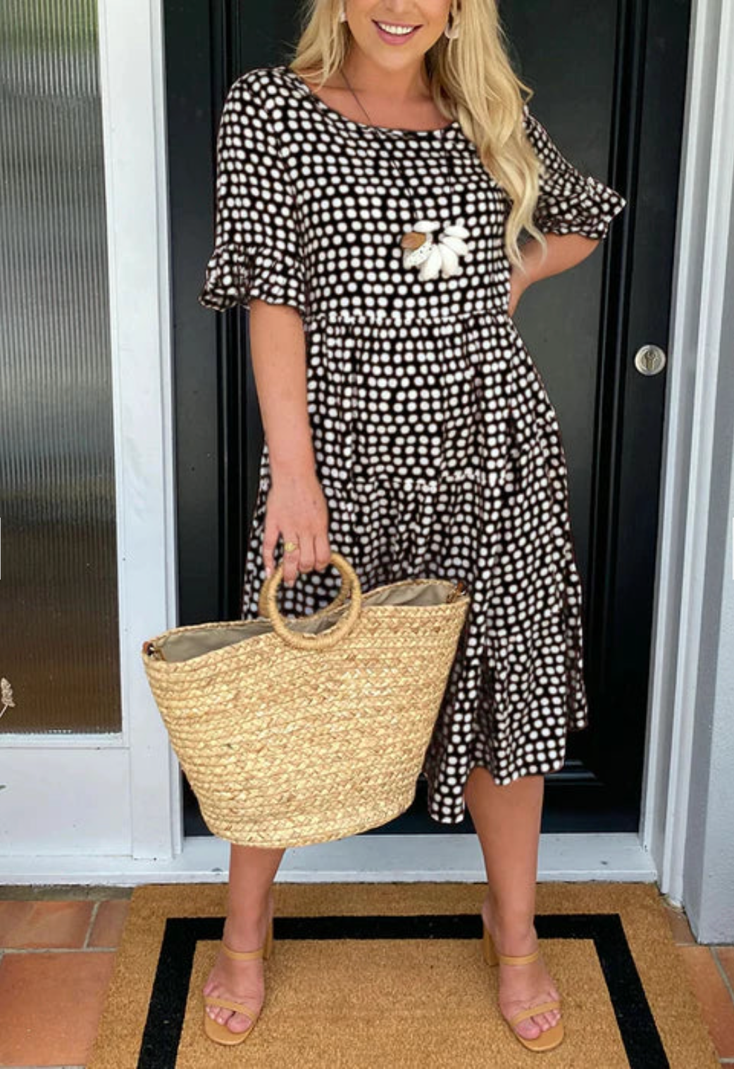 Mikayla – Round Neck Dress with Polka Dots