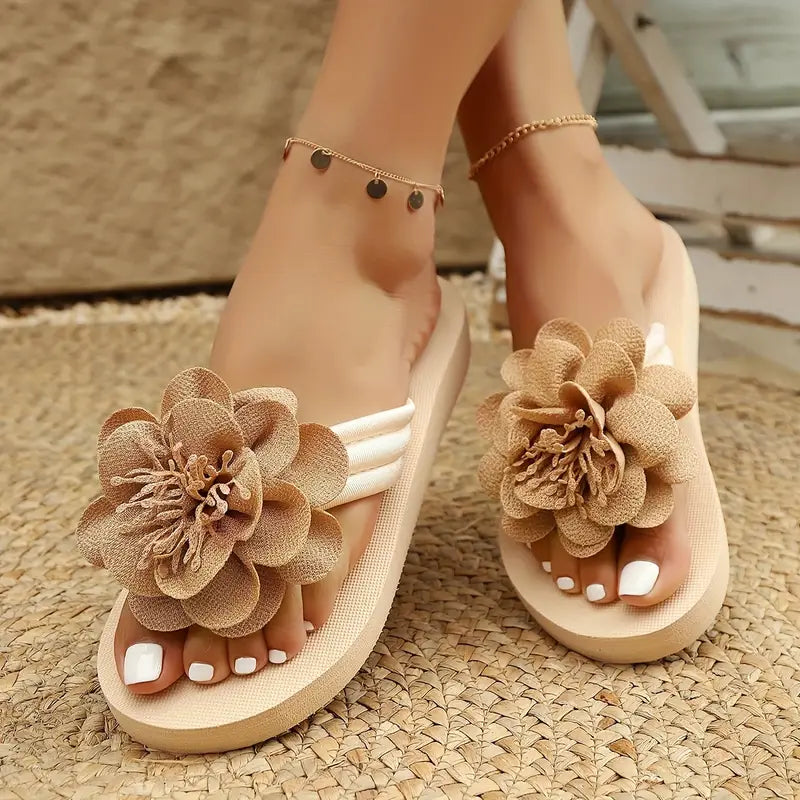 Arceli – Stylish Floral Platform Sandals