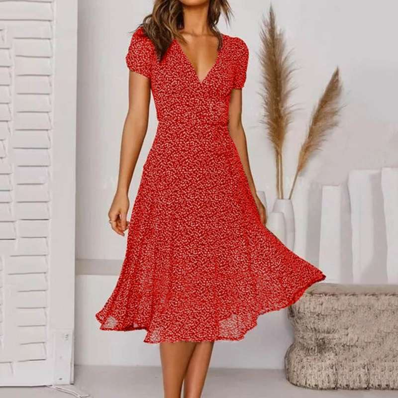 Melisaria – Elegant Dress with Floral Pattern