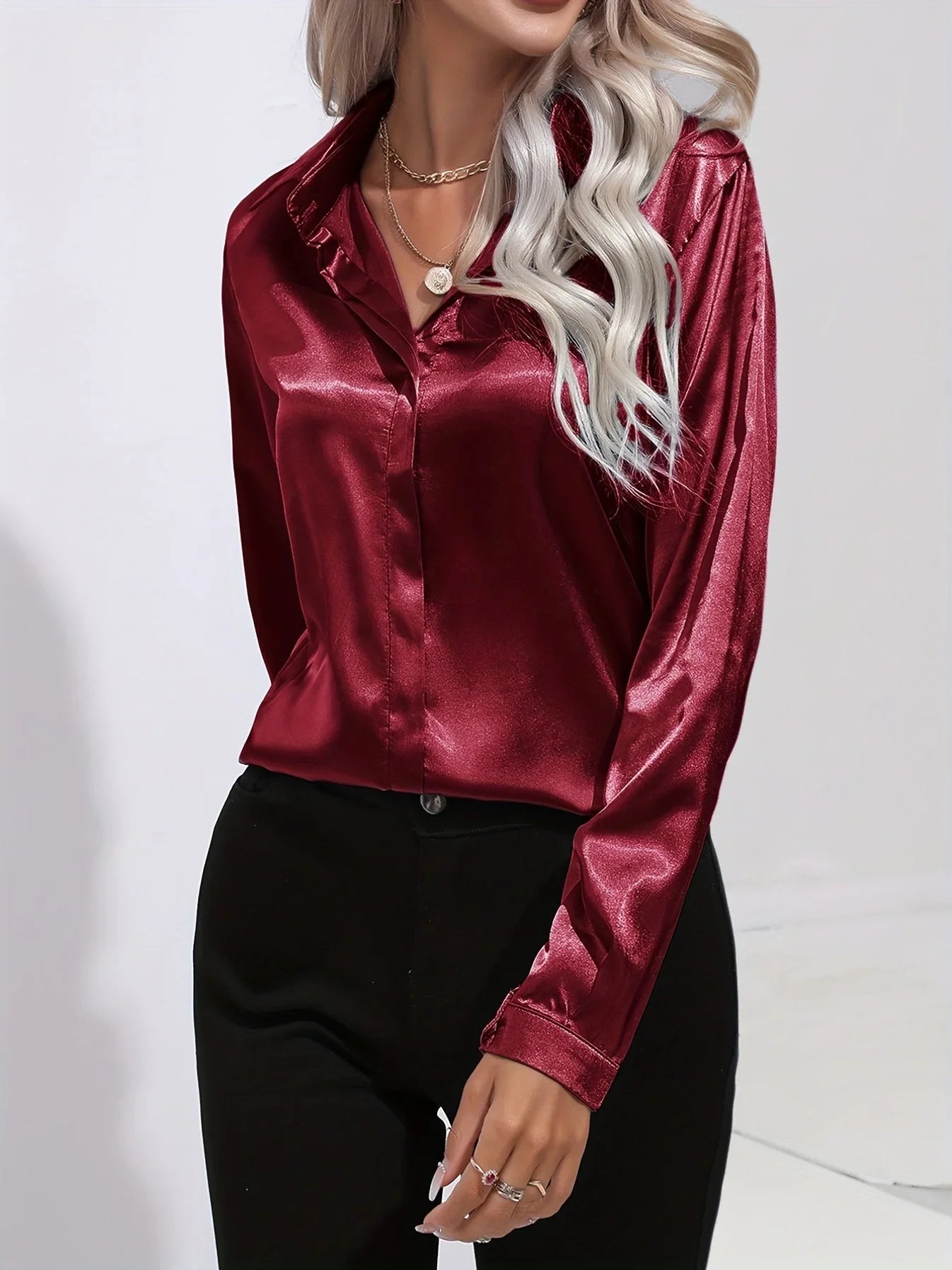 Tezari – Elegant Satin Blouse with Long Sleeves