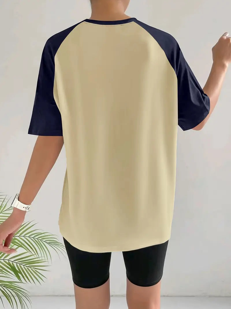 Vallorelle – Stylish Color-block T-shirt