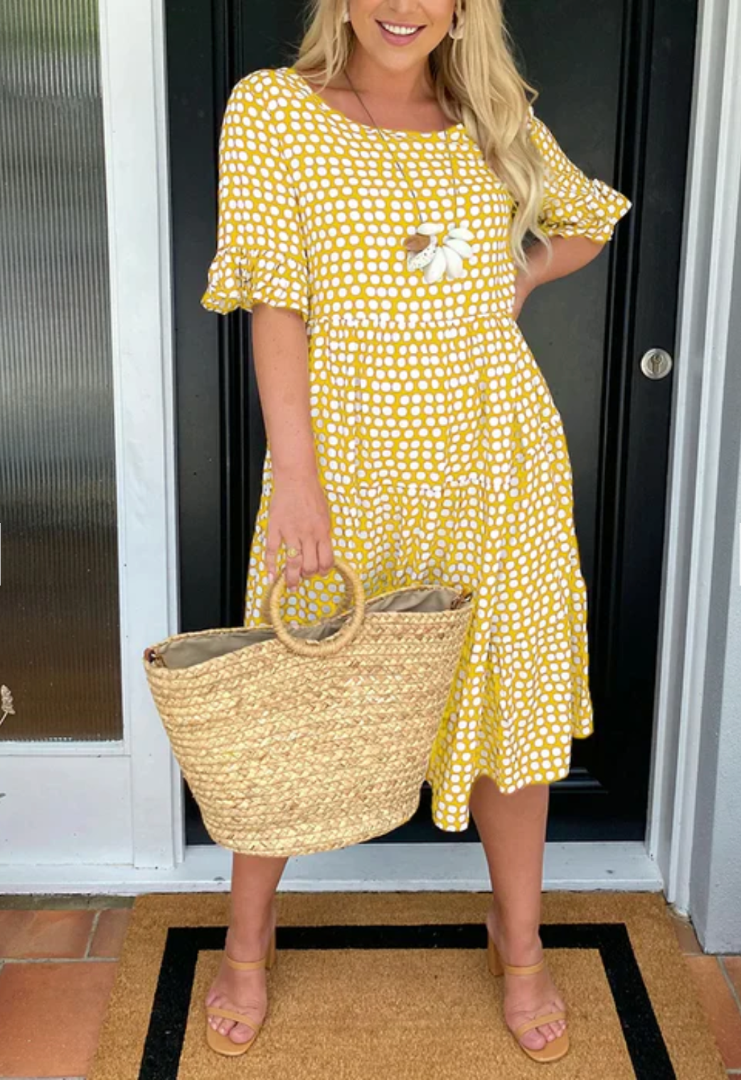 Mikayla – Round Neck Dress with Polka Dots