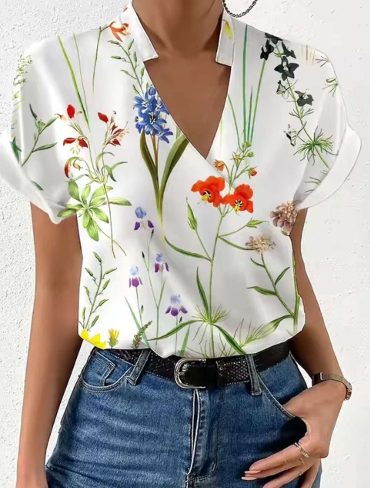 Camille – Elegant Crossed V-neck Blouse