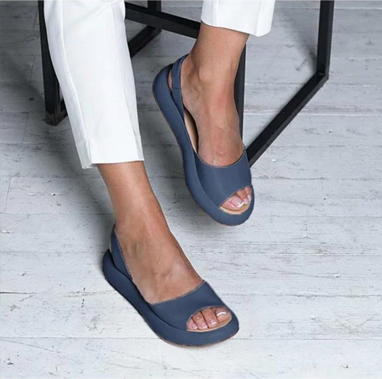Velmoura – Minimalist Open-toe Sandals