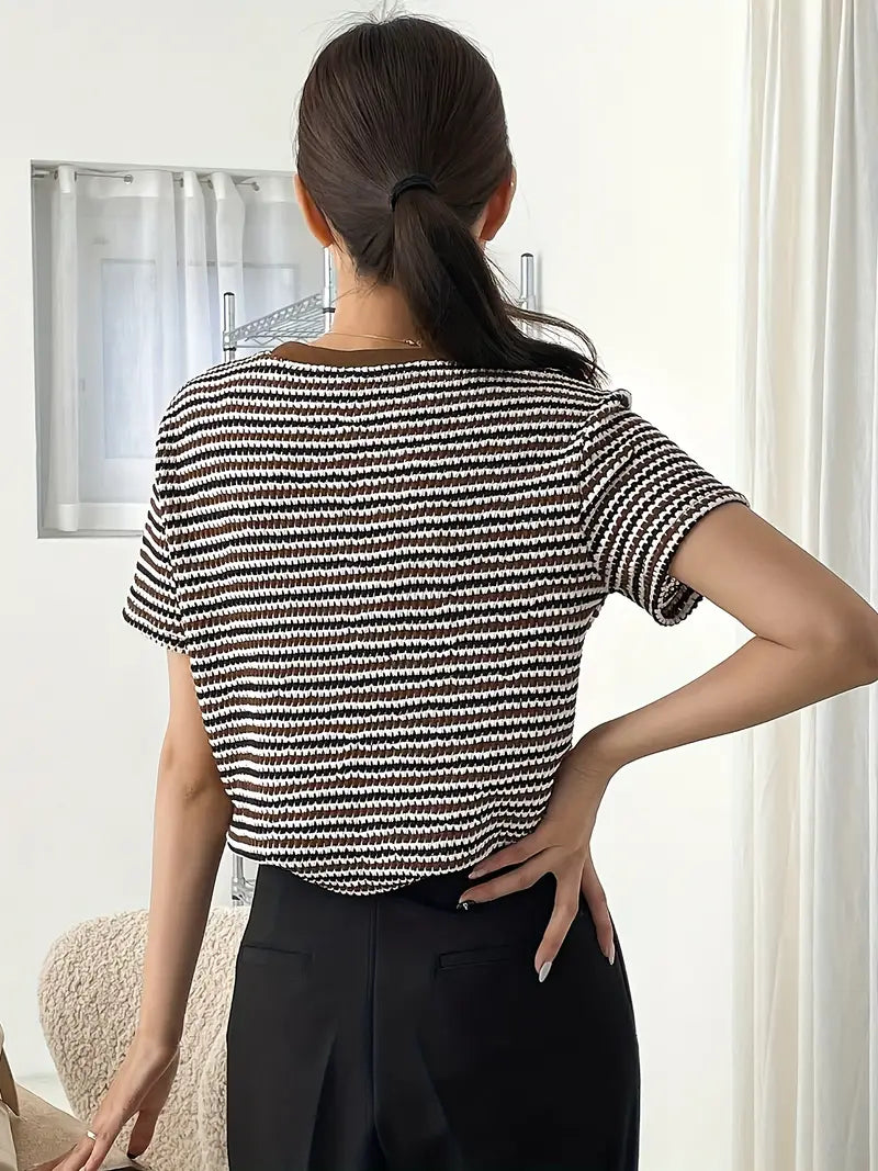 Elisova – Trendy Striped Striped Top