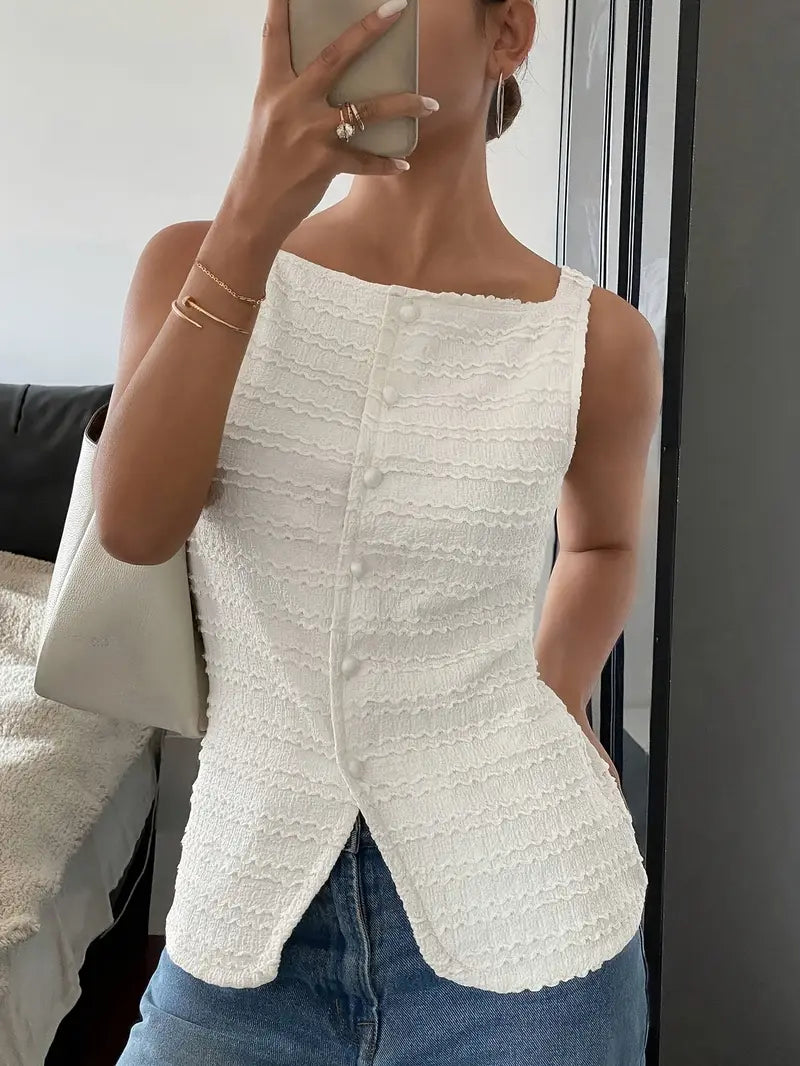 Hexaria – Elegant, Structured, Sleeveless Blouse