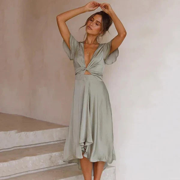 Vaila – Elegant Satin Dress