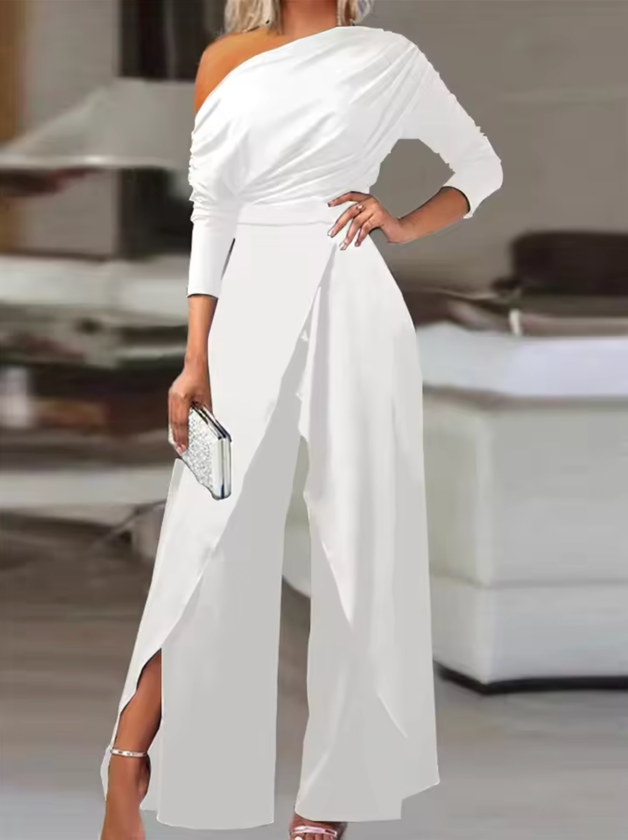 Amoura – Sophisticated Off-shoulder Jumpsuit