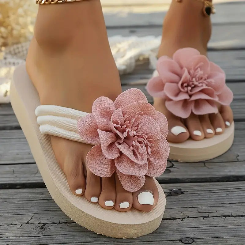 Arceli – Stylish Floral Platform Sandals