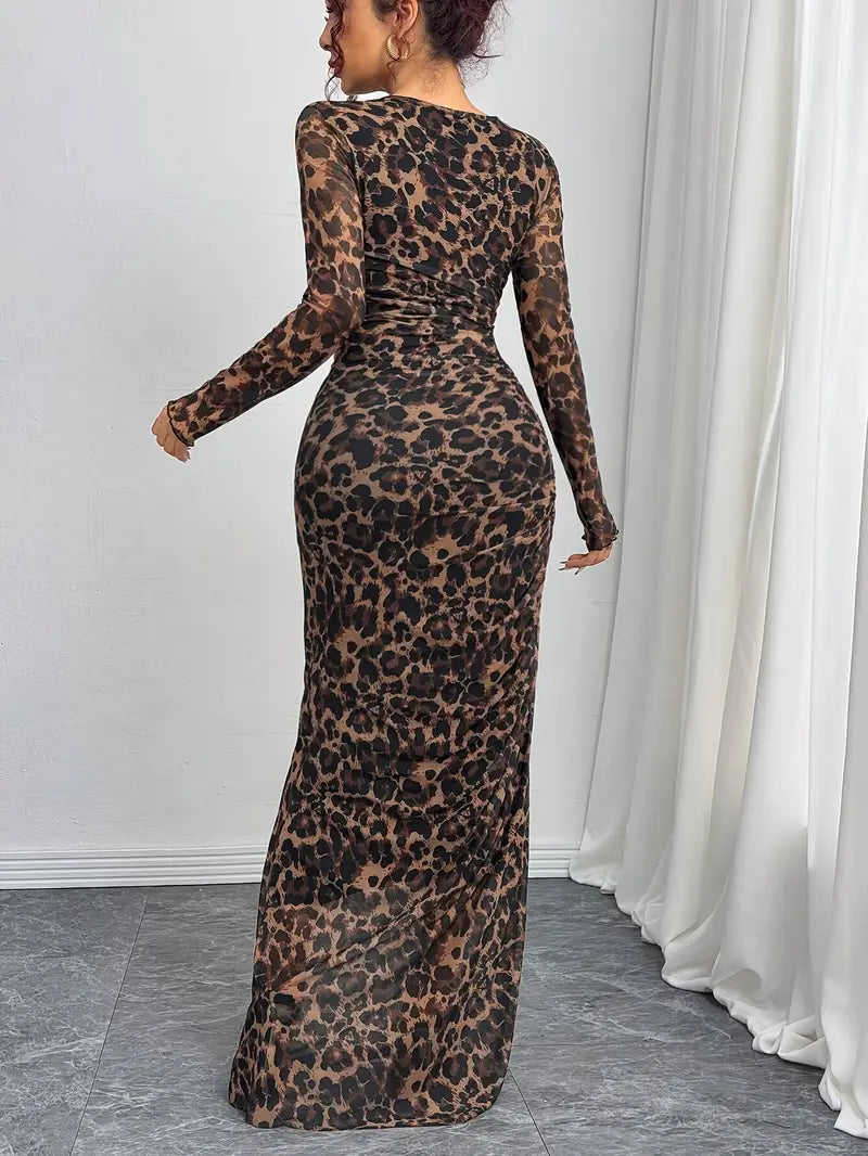 Juniper – Elegant Leopard Print Maxi Dress