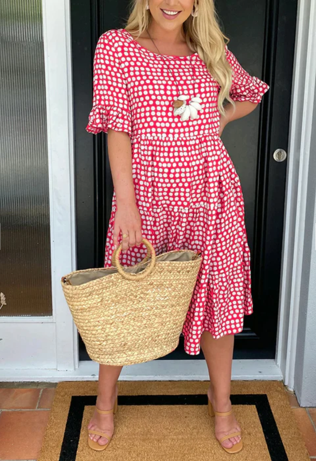 Mikayla – Round Neck Dress with Polka Dots