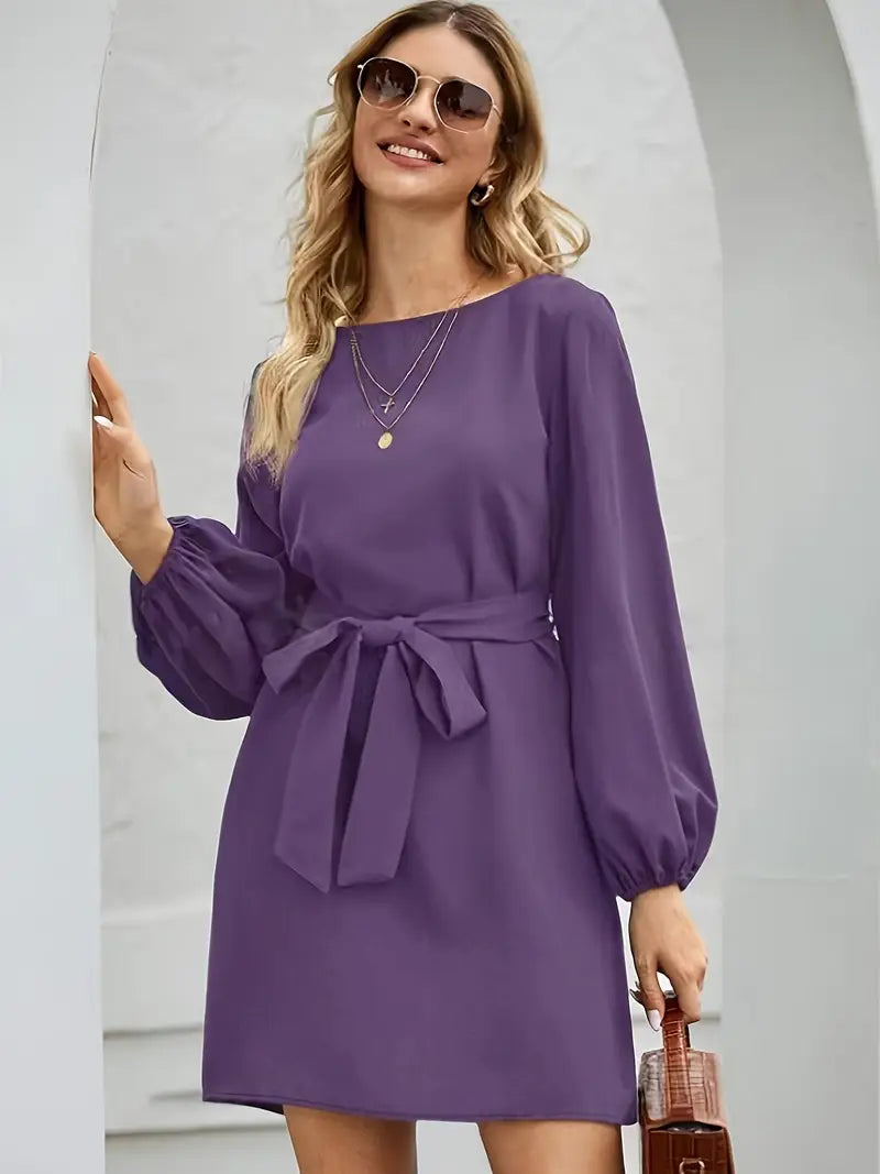 Thalindra – Elegant Long-sleeved Dress