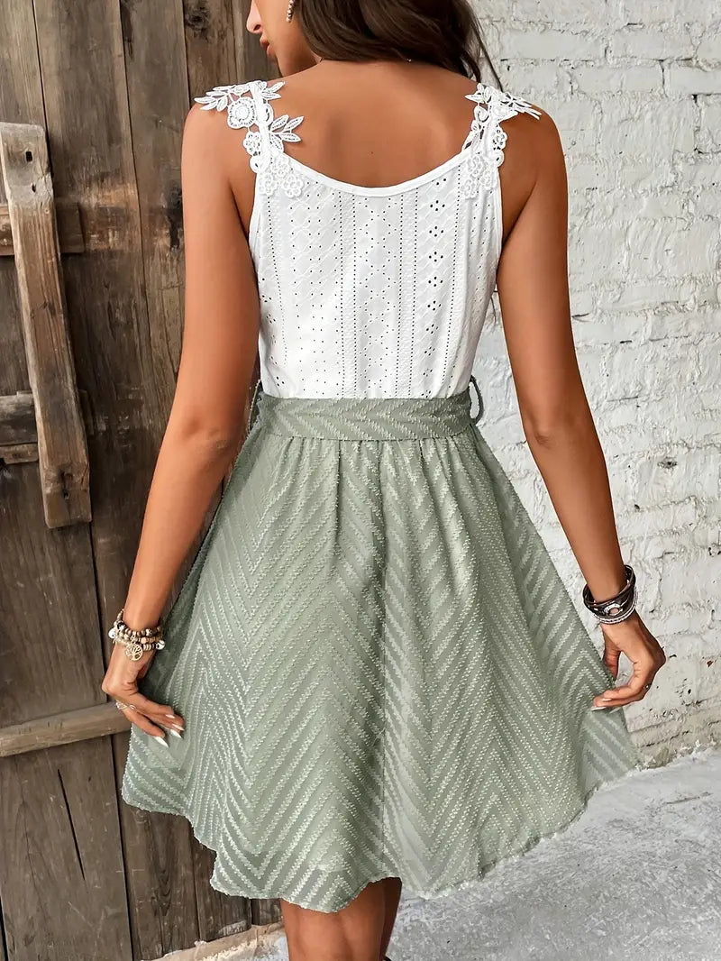 Livia – Enchanting Dress with Lace Embroidery