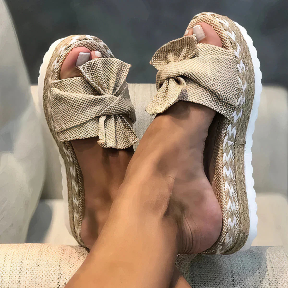Floristra – Trendy Woven Platform Sandals