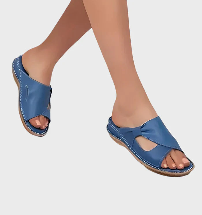 Liliana – Durable slip-on leather sandals