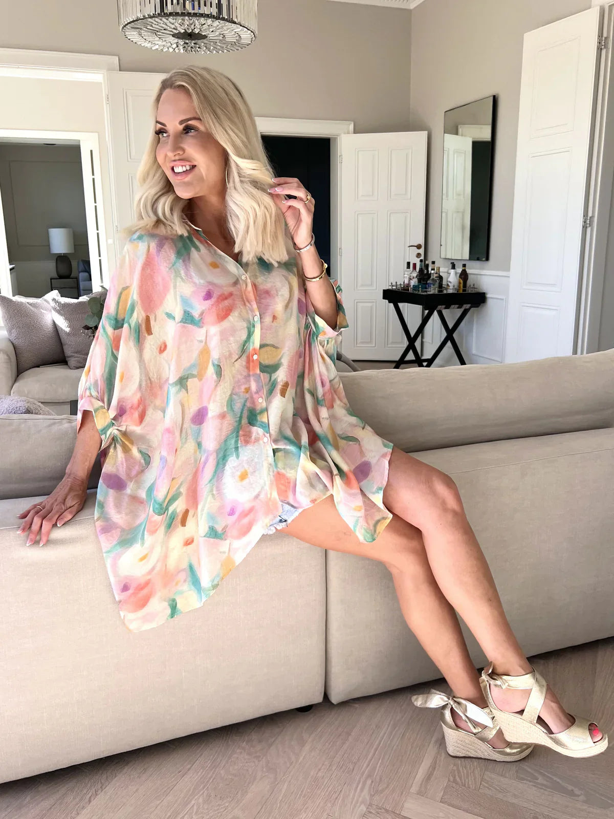 Lioraelle – Pastel Watercolor Oversized Shirt