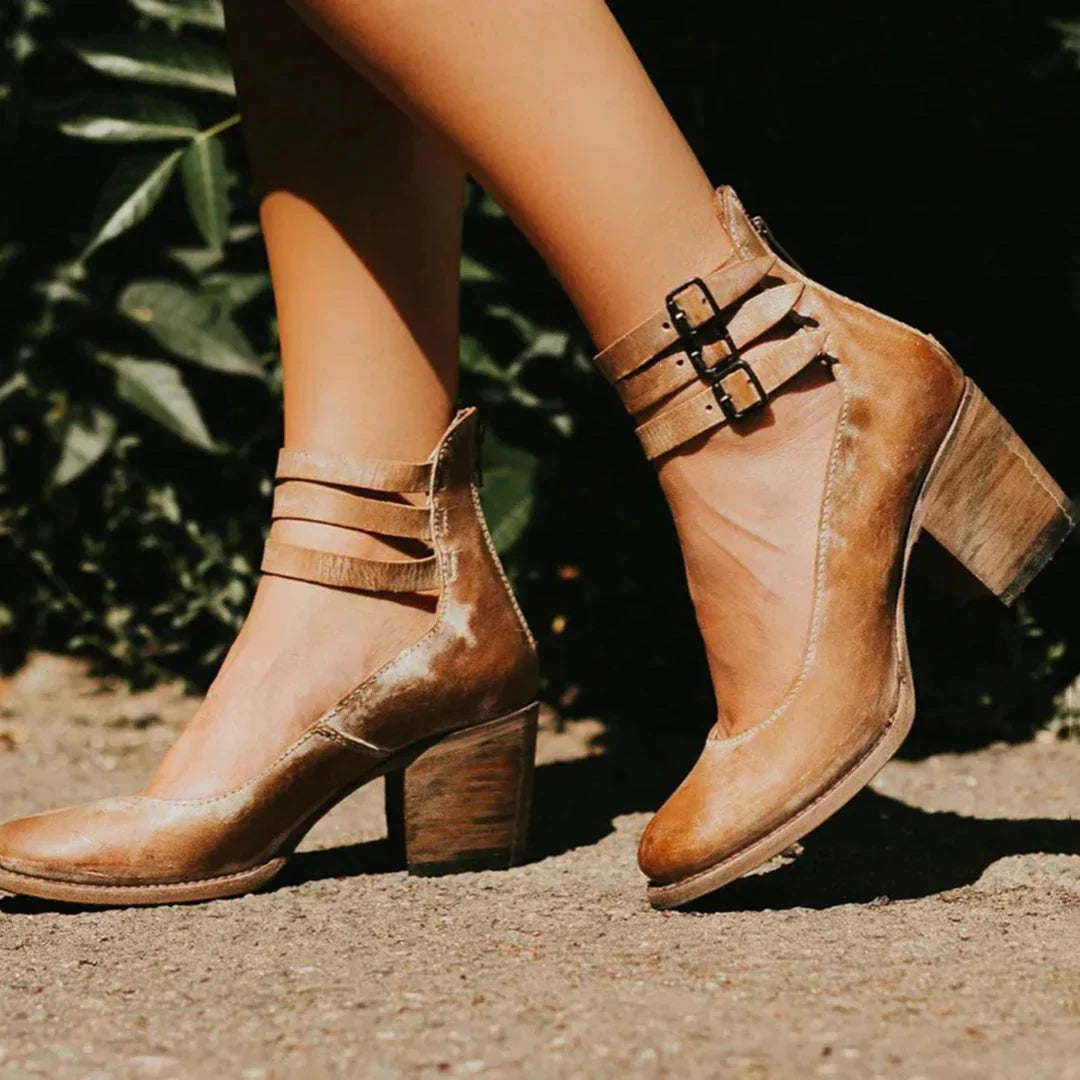 Mariene – Round Toe Leather Block Heel Shoes