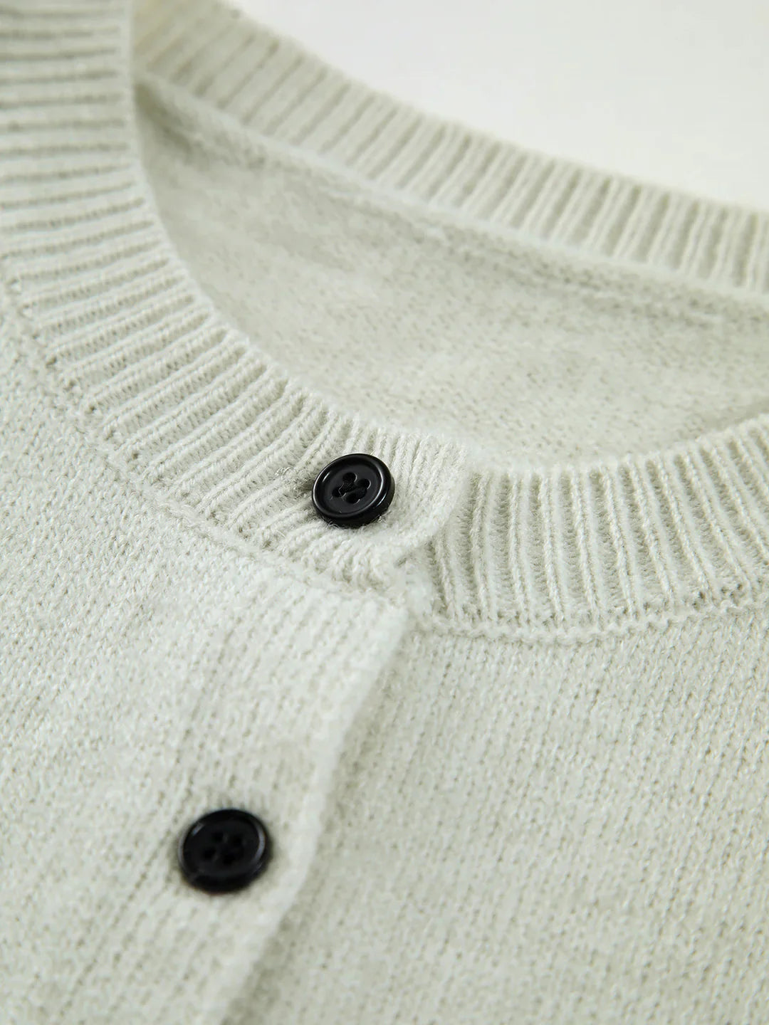 Tovia – High-quality Knitted Cotton Vest