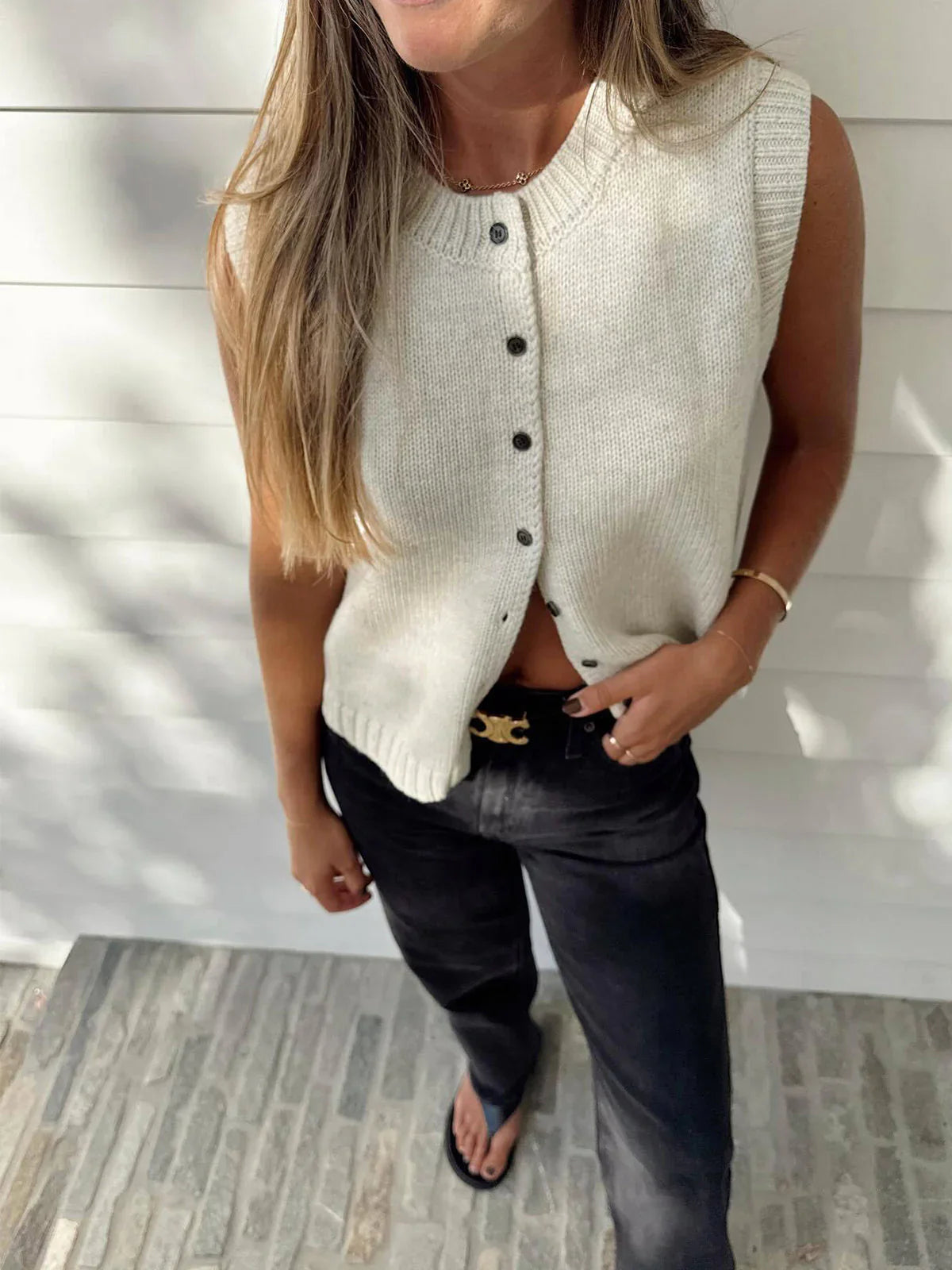 Tovia – High-quality Knitted Cotton Vest