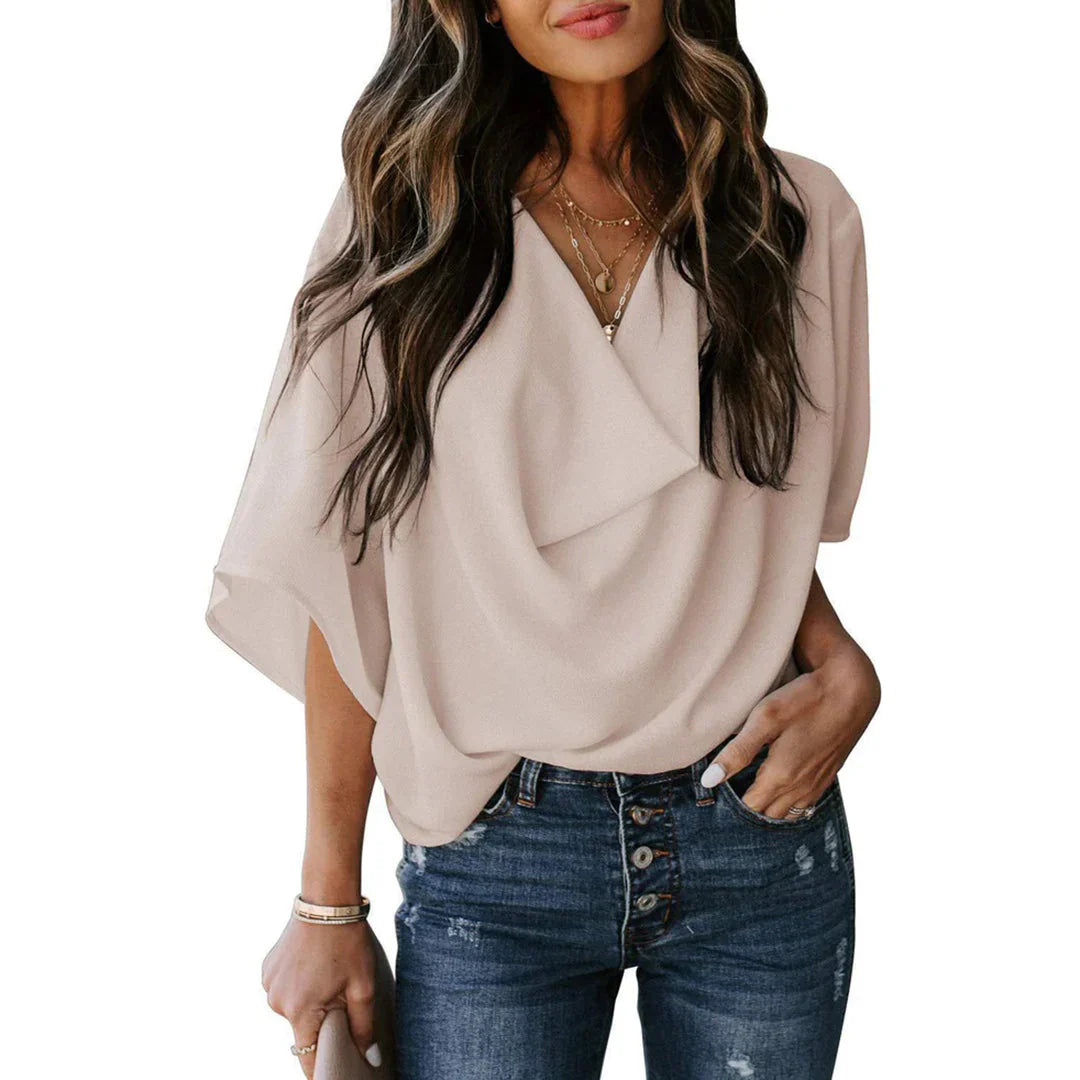 Raventha – Stylish Blouse with Batwing Sleeves