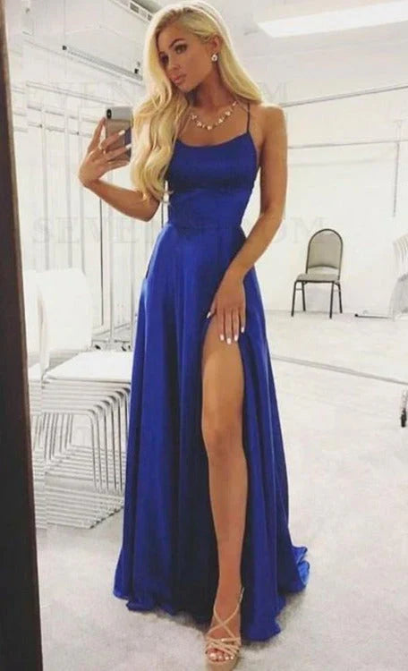 Gwyndara – Elegant Open-back Maxi Dress