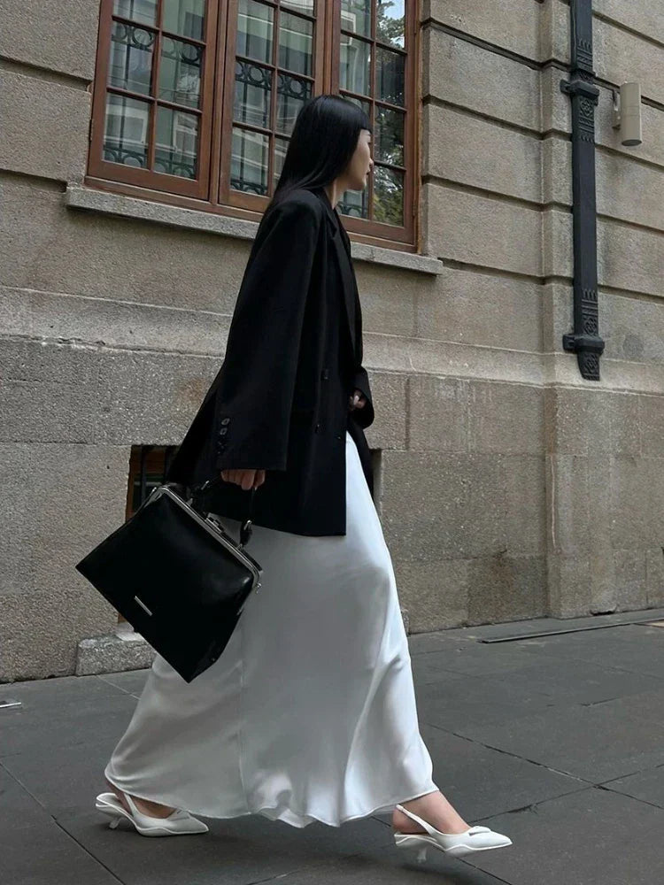 Thessia – Elegant Flared Satin Skirt