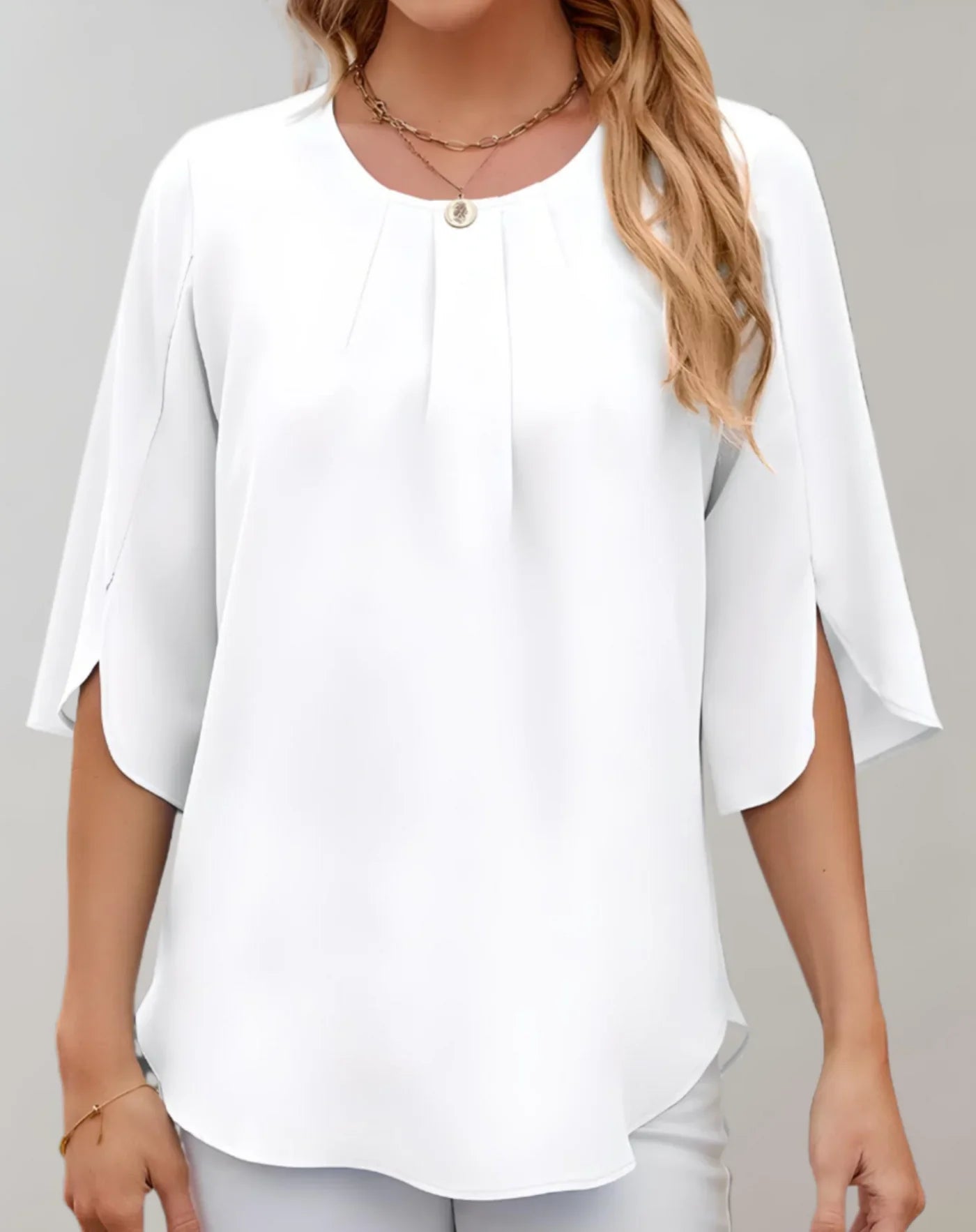 Tazlina – Elegant and Stylish Blouse