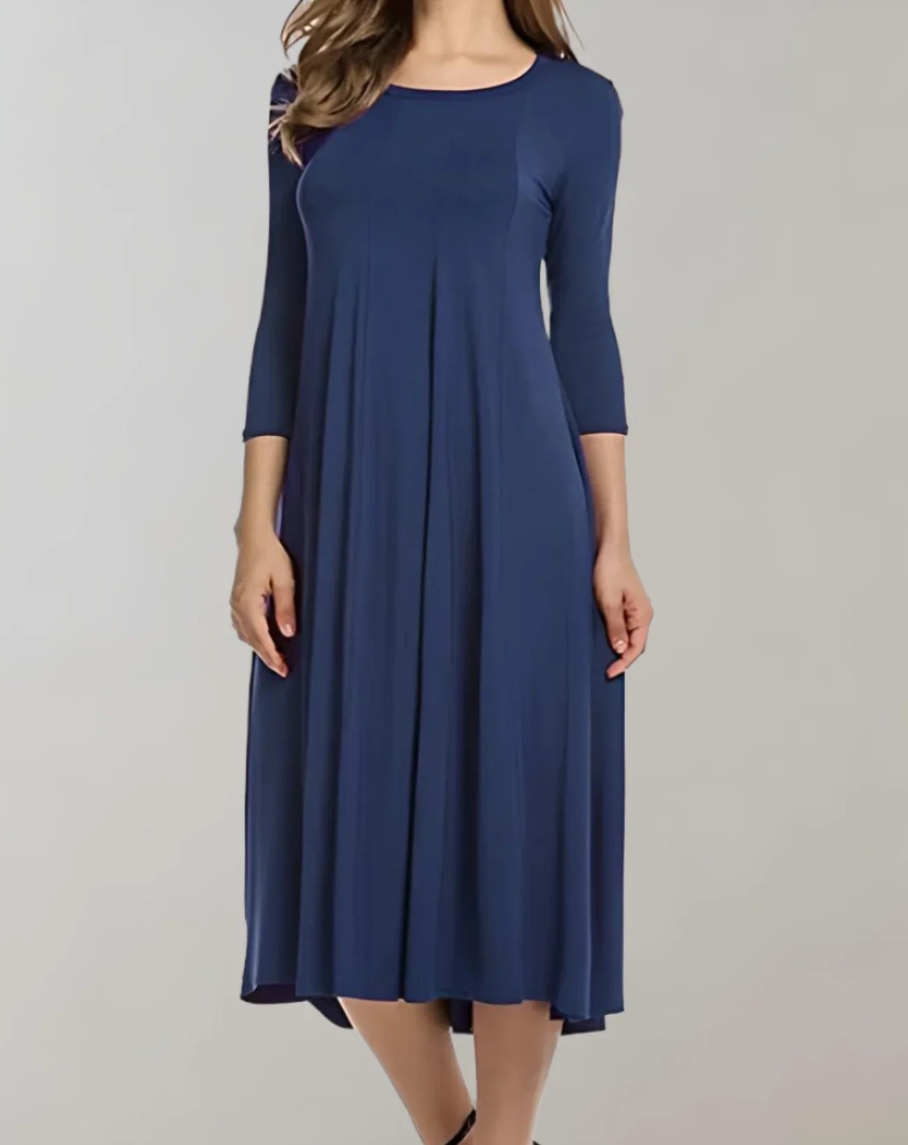 Inez – Elegant Lightweight Midi Dress