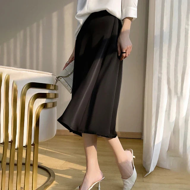 Brivelle – Elegant Satin Midi Skirt