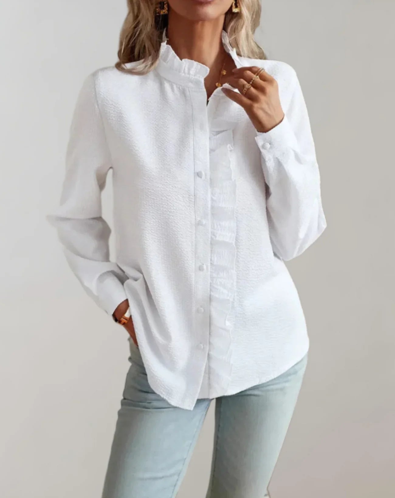 Junia – Elegant Ruffled Long Sleeves Blouse