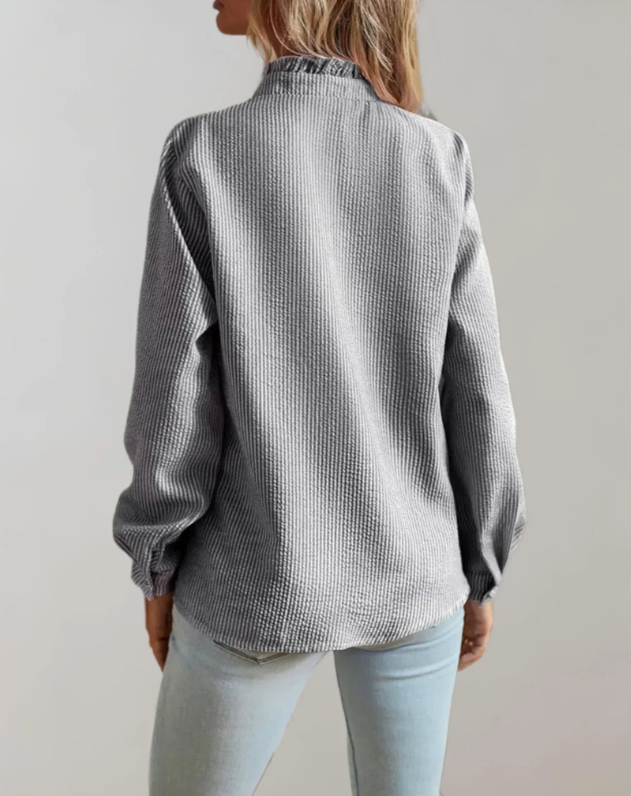 Junia – Elegant Ruffled Long Sleeves Blouse