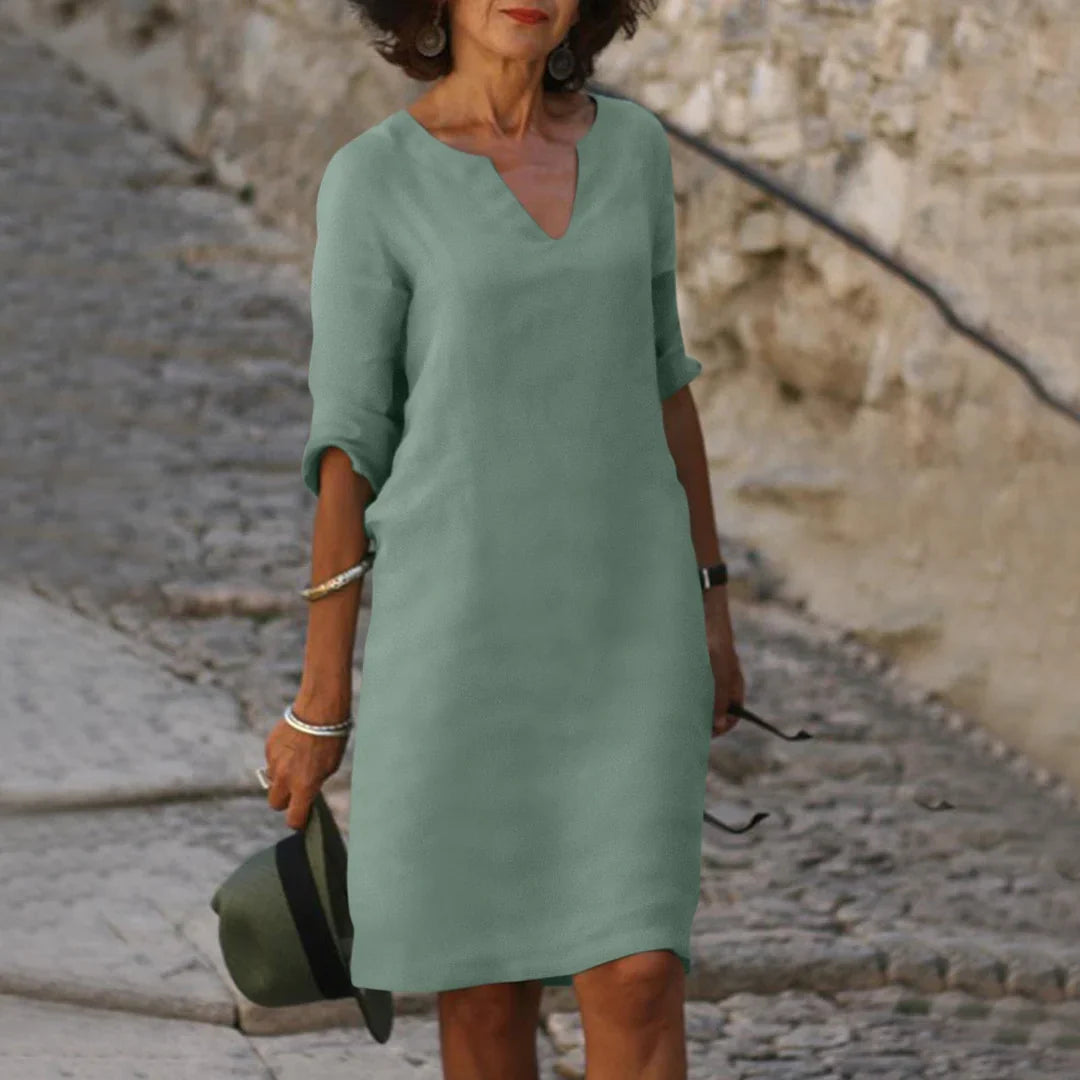 Maristela – Elegant V-neck Dress