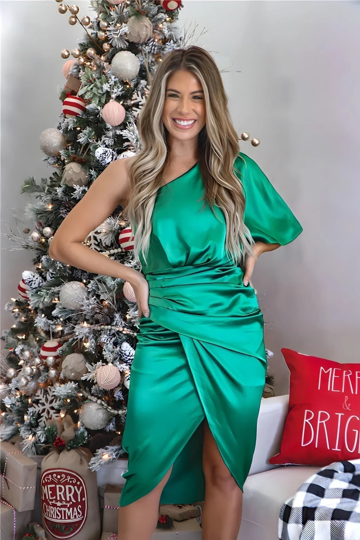 Onyxia – Luxurious Satin Midi Dress