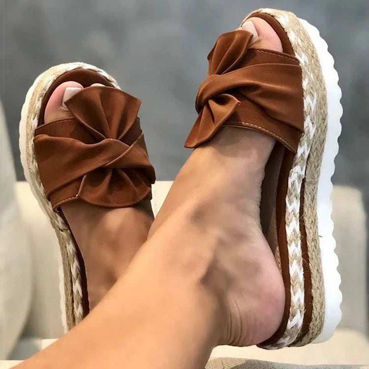 Keinna – Charming Bow Platform Sandals