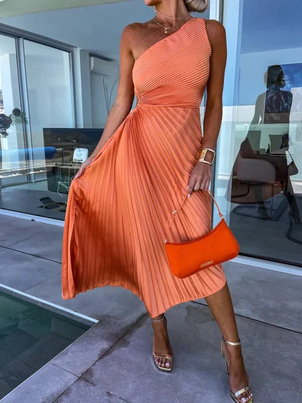 Iscariel – Elegant One-Shoulder Pleated Dress