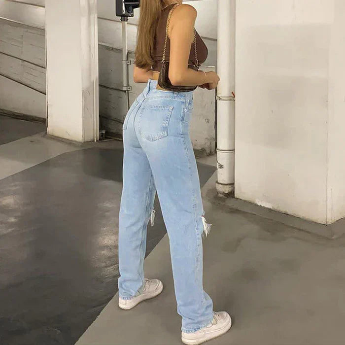 Ellina – Light Wash High-waist Jeans