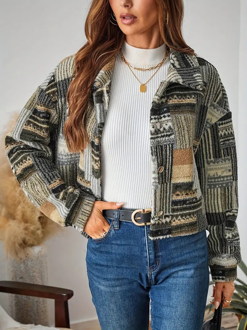 Sadie – Stylish Cropped Wool Plaid Jacket