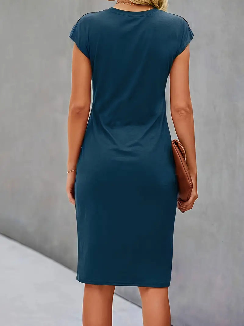 Monette – Casual-Chic Midi Dress with Knot Detail