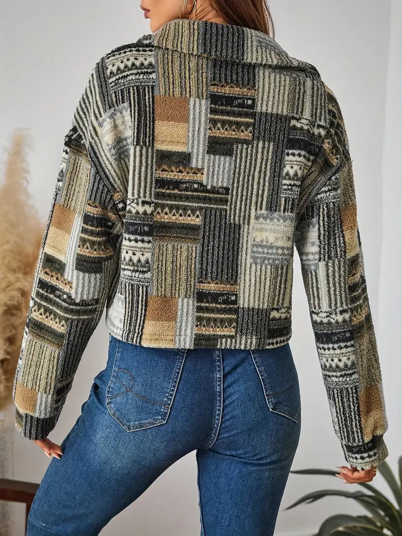 Sadie – Stylish Cropped Wool Plaid Jacket