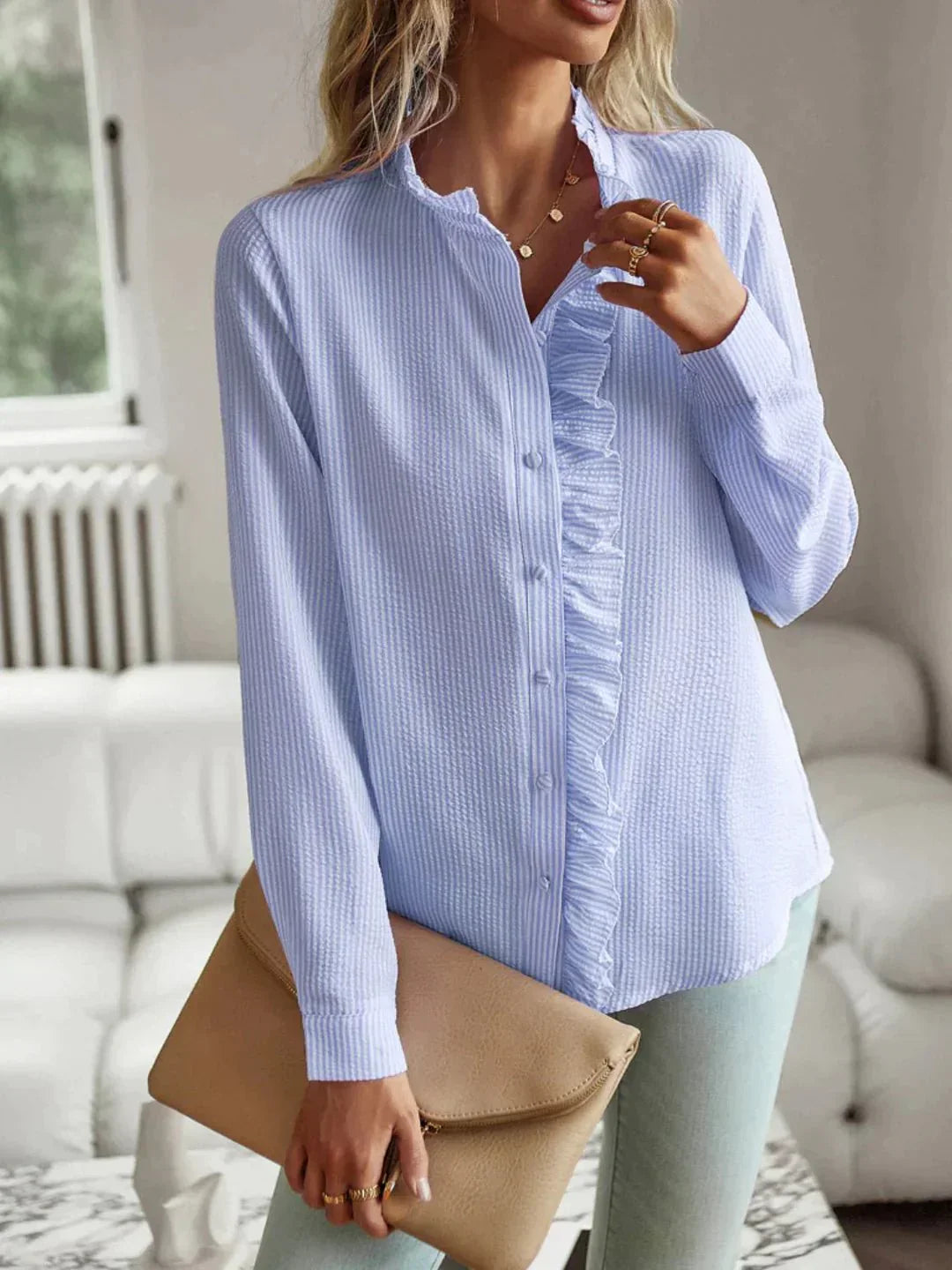 Kaelis – Elegant Cotton Blouse