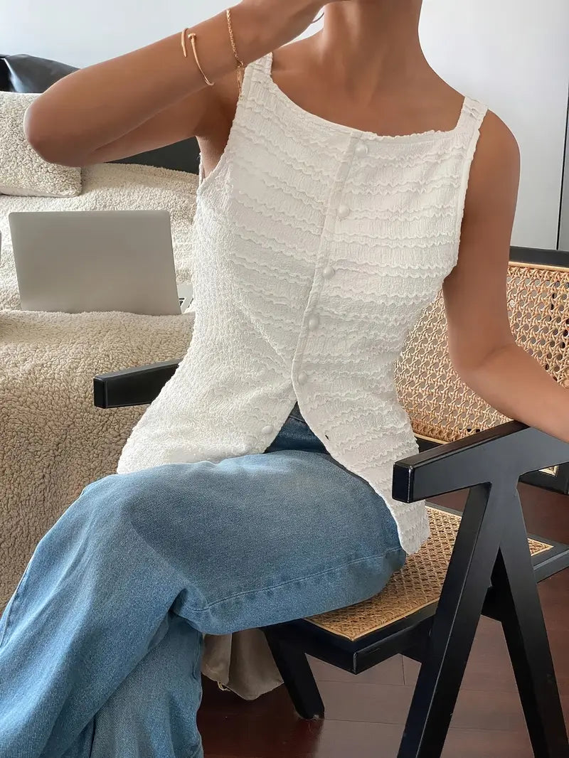 Hexaria – Elegant, Structured, Sleeveless Blouse