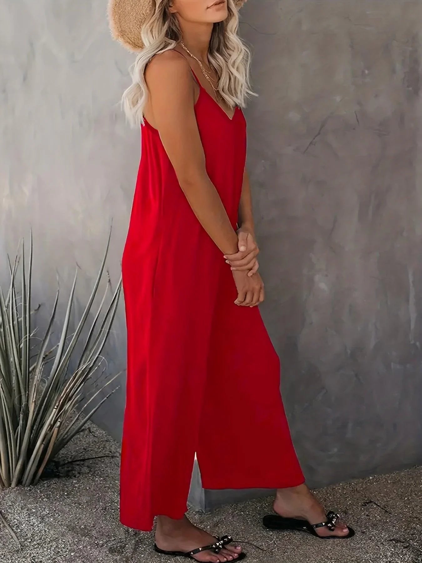Demi – Versatile Sleeveless Jumpsuit