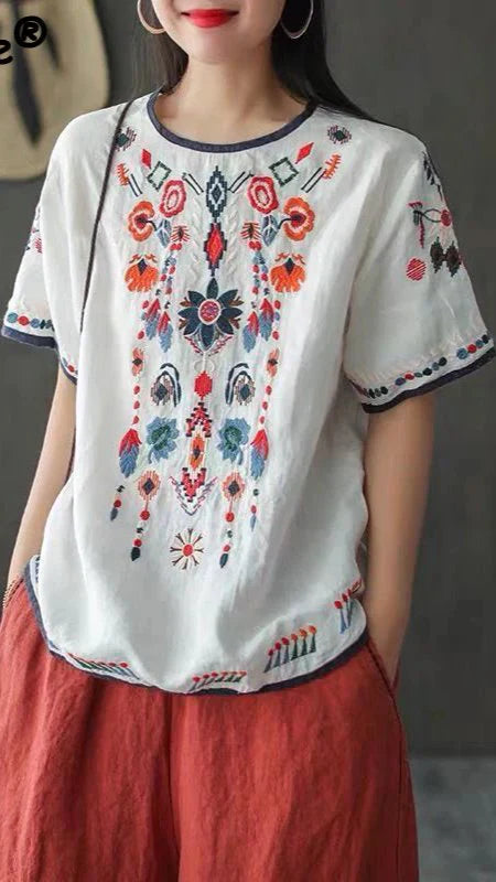 Nivelle – Embroidered Linen Blouse