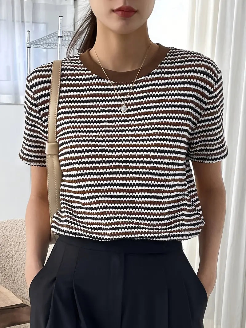 Elisova – Trendy Striped Striped Top