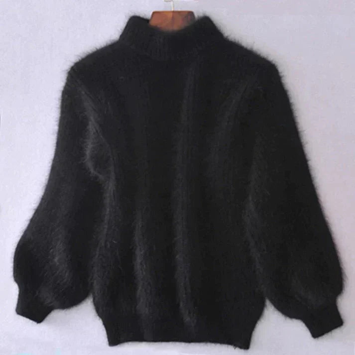 Quinne – Plush Turtleneck Sweater