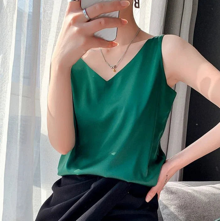 Novaine – High-quality Satin V-neck Top