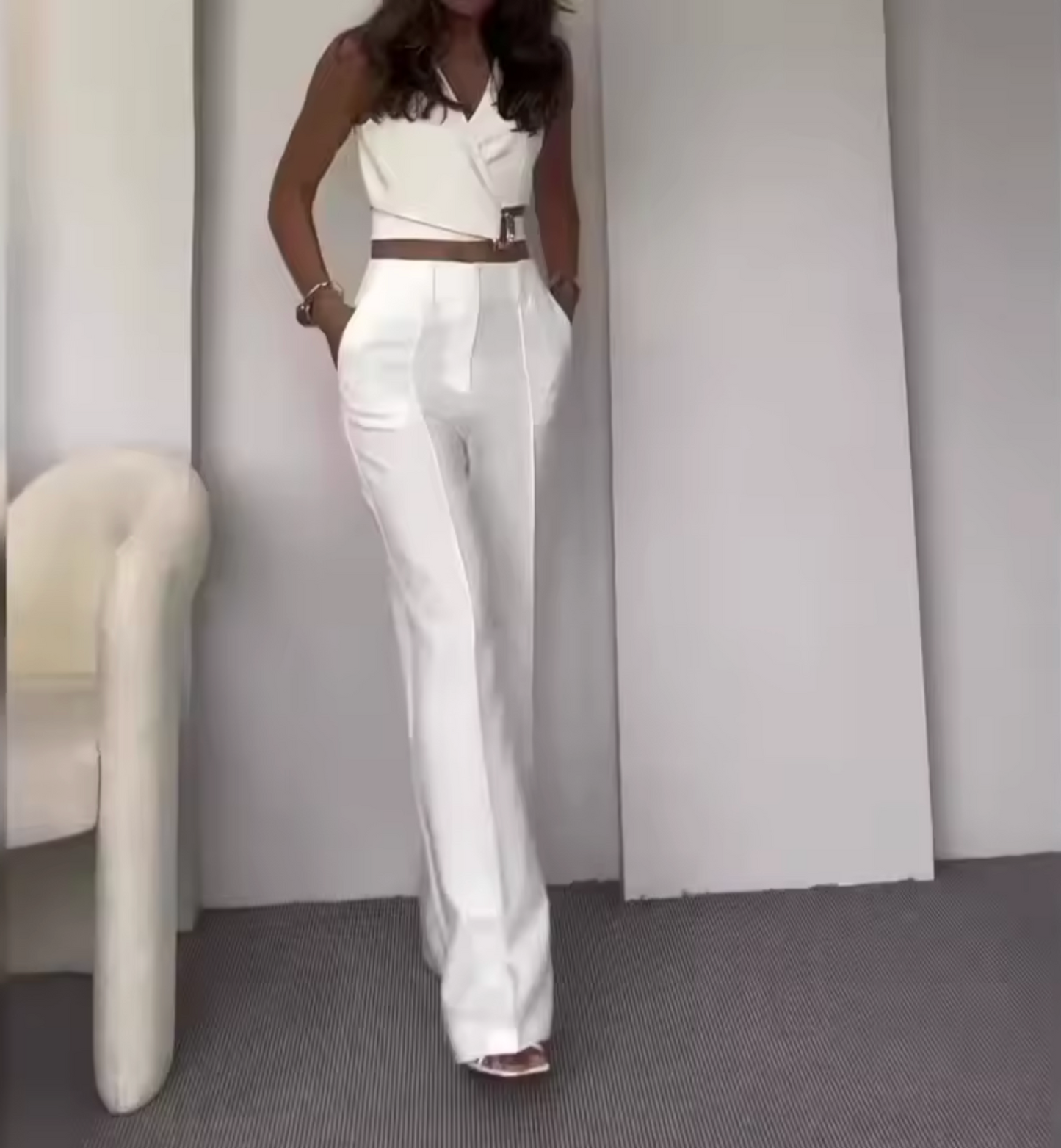 Lorienelle – Minimalist Pantsuit Set